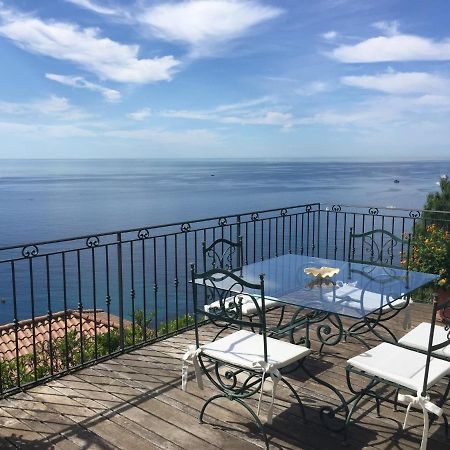 Chambre D'Hotes De Charme La Belle Vue Roquebrune-Cap-Martin Buitenkant foto