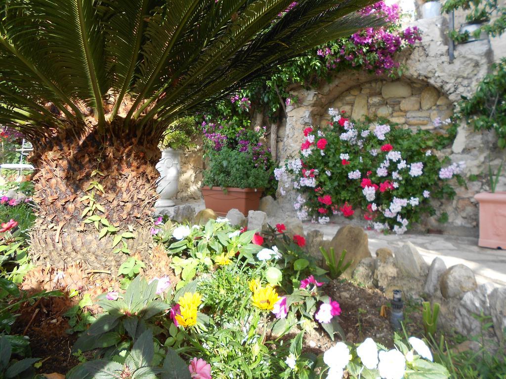 Chambre D'Hotes De Charme La Belle Vue Roquebrune-Cap-Martin Buitenkant foto